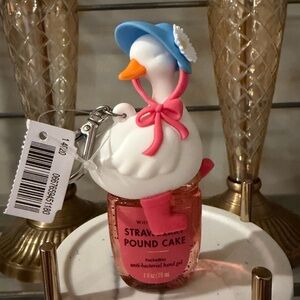 Bath & Body Works Goose PocketBac Holder & Strawberry Pound Cake Bac NWT 2026